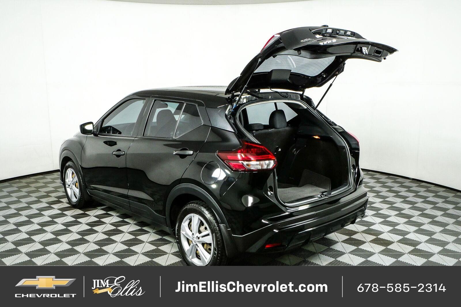 Used 2022 Nissan Kicks S FWD image 32
