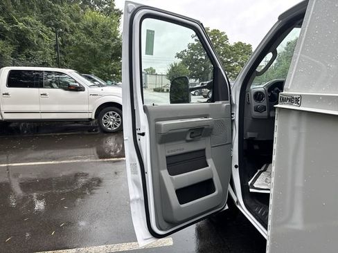 New 2026 Ford E-350 and Econoline 350 Super Duty w/ Power Equipment Group image 19