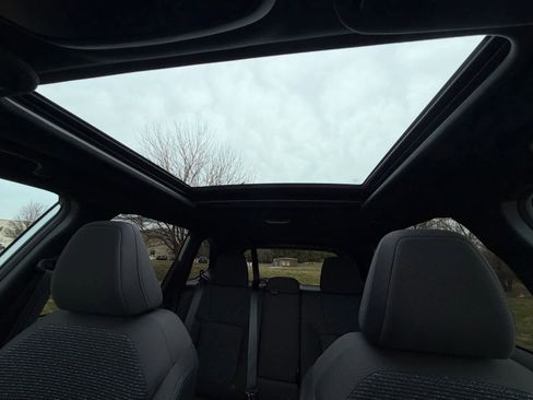 Used 2026 Subaru Forester Premium image 28