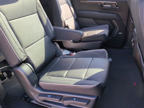 New 2026 Chevrolet Suburban Premier w/ Sun And Tow Package image 20