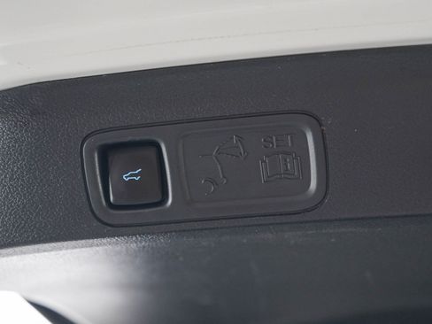 Used 2024 Ford Expedition Limited AWD/4WD image 17
