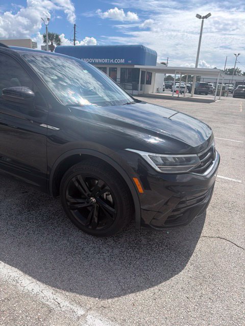 Used 2023 Volkswagen Tiguan SE R-Line FWD image 5