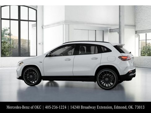 New 2026 Mercedes-Benz GLA 35 AMG 4MATIC image 32
