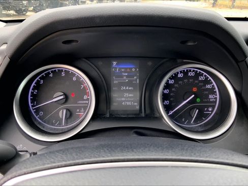 Used 2021 Toyota Camry LE FWD image 22