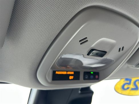 Used 2025 Chevrolet Trax ACTIV w/ Driver Confidence Package image 25