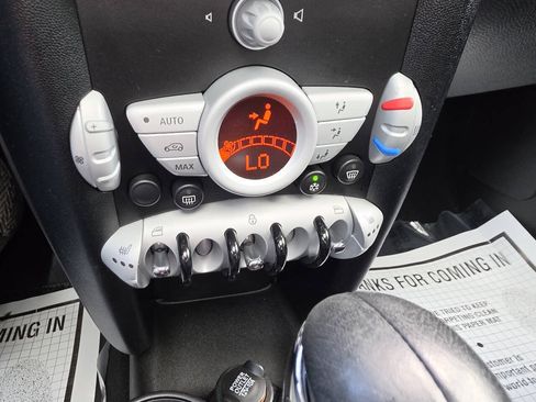 Used 2010 MINI Cooper Hardtop w/ Premium Pkg FWD image 26