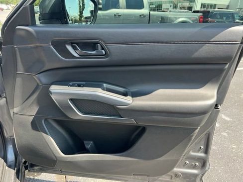 Used 2023 Nissan Pathfinder Rock Creek AWD/4WD image 31