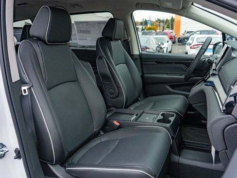 New 2026 Honda Odyssey Elite image 17