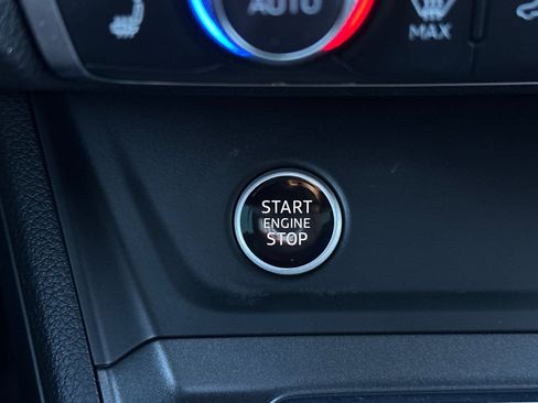 Used 2023 Audi Q3 2.0T Premium w/ Black Optic Sport Package image 22