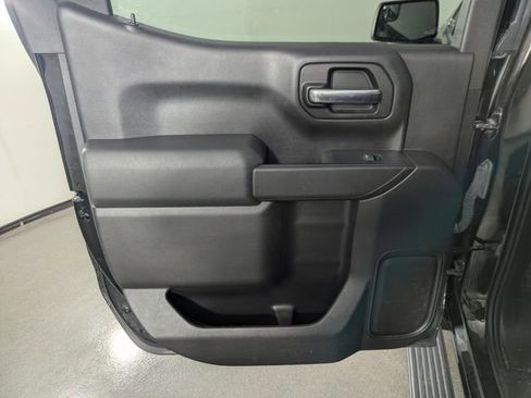 Used 2019 Chevrolet Silverado 1500 Custom Trail Boss w/ Custom Convenience Package image 15