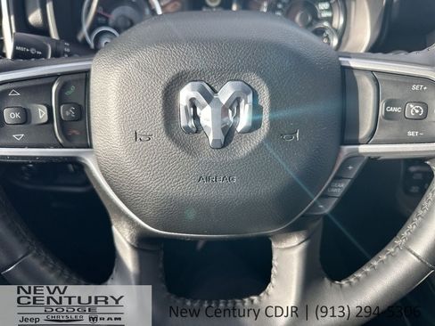Used 2023 RAM 1500 Big Horn AWD/4WD image 29
