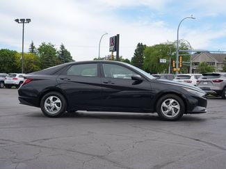 Used 2023 Hyundai Elantra SE FWD video 2