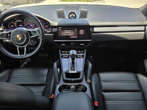 Certified 2023 Porsche Cayenne Coupe AWD/4WD image 9