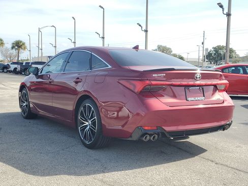 Used 2019 Toyota Avalon XSE w/ All Weather Liner Package image 7