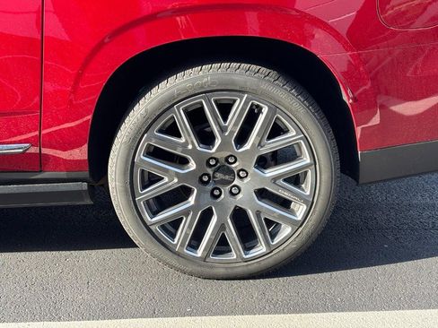 New 2025 GMC Yukon XL Denali Ultimate image 11