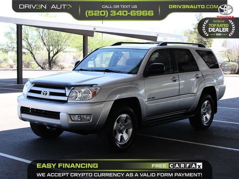 Used 2004 Toyota 4Runner SR5 AWD/4WD image 3