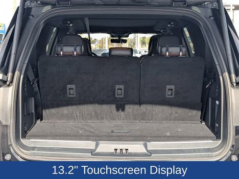 Used 2024 Lincoln Navigator Reserve image 13