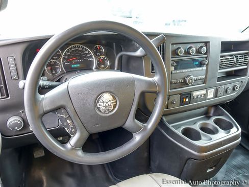 Used 2018 GMC Savana 3500 Extended w/ Driver Convenience Package image 13