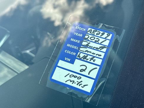 Used 2021 Chevrolet Camaro LS image 25