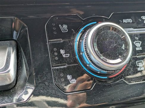 Used 2024 GMC Sierra 2500 AT4 w/ AT4 Preferred Package image 24