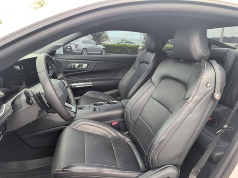 Used 2024 Ford Mustang GT Premium RWD image 13
