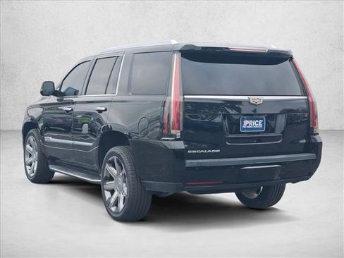 Used 2019 Cadillac Escalade Luxury image 8