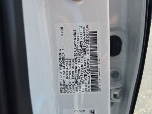 Certified 2025 Honda Accord LX image 28