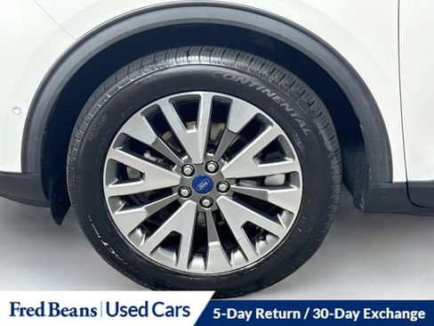 Used 2020 Ford Escape Titanium w/ Titanium Premium Package 2.0 AWD/4WD image 38