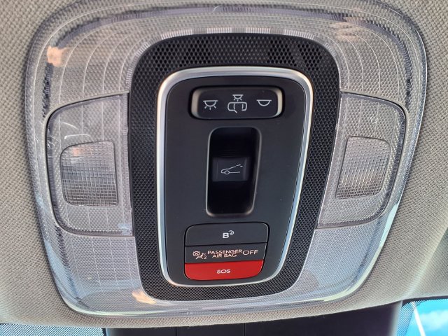 Used 2025 Hyundai Elantra SEL FWD image 20
