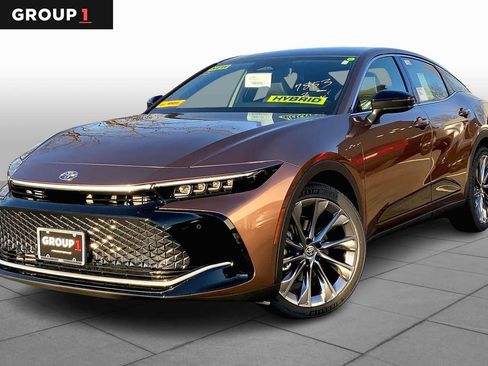 New 2026 Toyota Crown Limited AWD/4WD image 1
