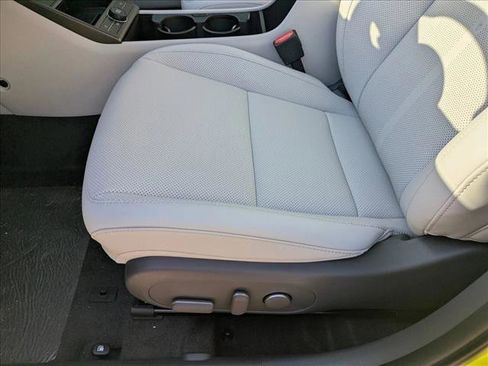 New 2026 Hyundai Kona SEL Premium FWD image 4
