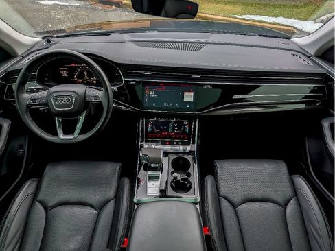 Used 2024 Audi Q8 Prestige AWD/4WD image 26