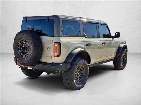 New 2026 Ford Bronco Badlands image 2