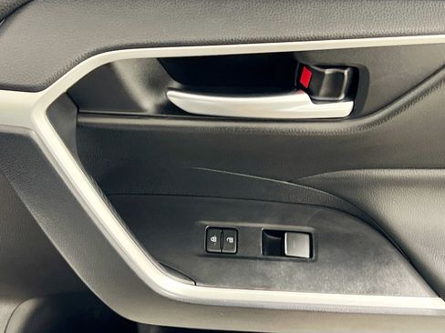 Used 2024 Toyota RAV4 XLE image 31