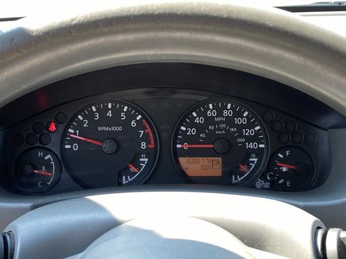 Used 2014 Nissan Frontier SV RWD image 13