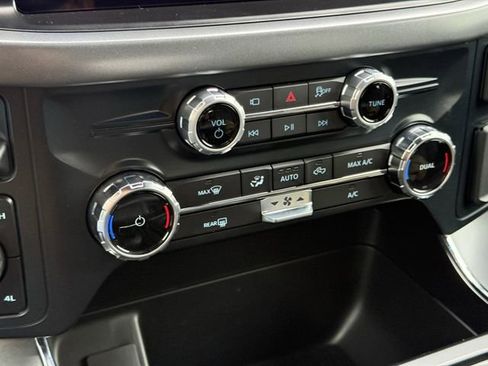 Used 2026 Ford F150 XLT w/ XLT Black Appearance Package AWD/4WD image 17