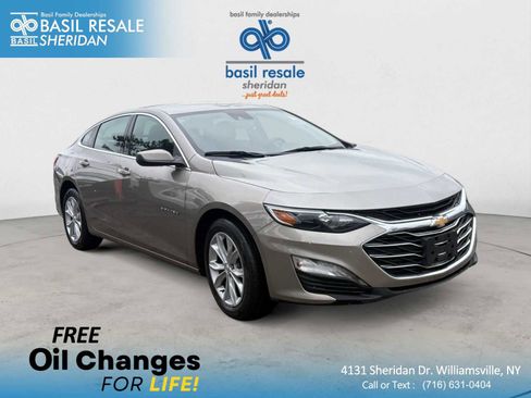 Used 2025 Chevrolet Malibu LT FWD image 1