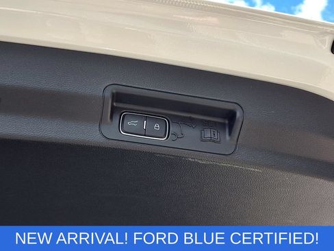 Certified 2023 Ford Explorer XLT w/ Equipment Group 202A AWD/4WD image 22