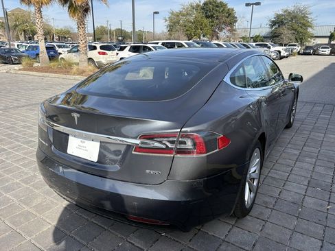 Used 2017 Tesla Model S AWD image 5