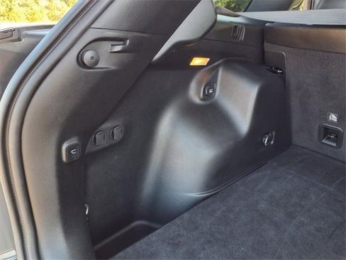 Used 2023 Jeep Cherokee Altitude Lux image 86