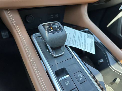 New 2026 Nissan Pathfinder Platinum AWD/4WD image 28