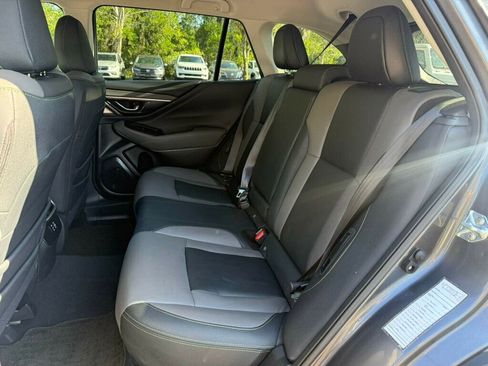 Used 2025 Subaru Outback Onyx Edition AWD/4WD image 8