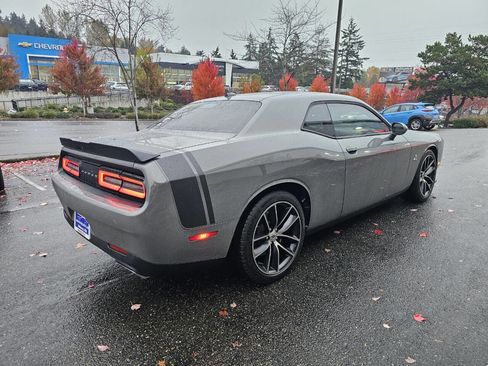 Used 2017 Dodge Challenger R/T Scat Pack image 10