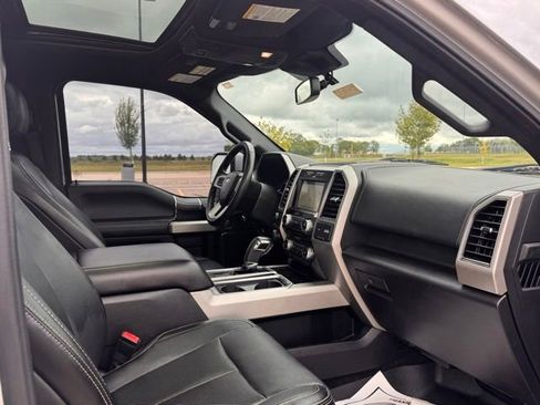 Used 2018 Ford F150 Lariat w/ Equipment Group 502A Luxury AWD/4WD image 28