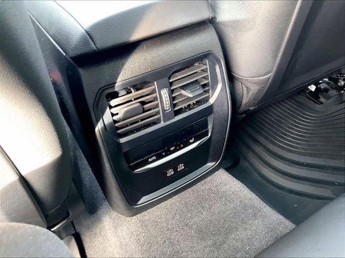 Used 2025 BMW i4 eDrive40 w/ Premium Package image 34