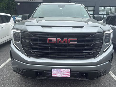 Used 2023 GMC Sierra 1500 Pro w/ Graphite Edition AWD/4WD image 2