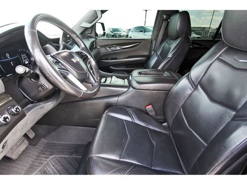 Used 2018 Cadillac Escalade ESV Platinum AWD/4WD image 6