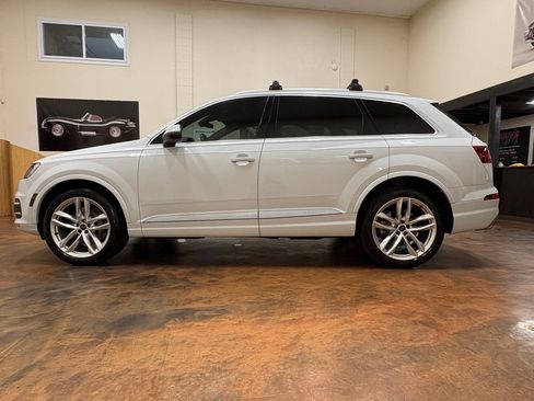 Used 2018 Audi Q7 3.0T Prestige AWD/4WD image 6