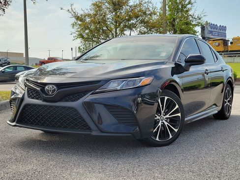 Used 2019 Toyota Camry SE image 34