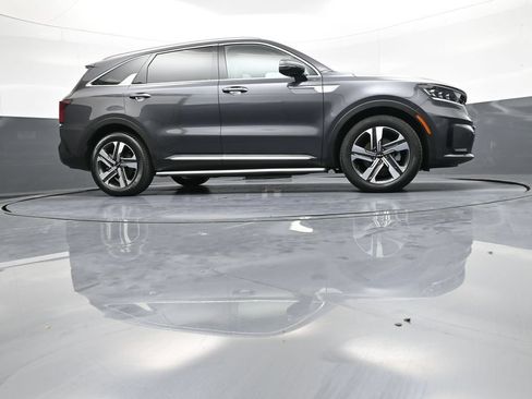 Certified 2023 Kia Sorento SX Prestige AWD/4WD image 31